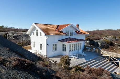 suelo blanco Estilo nórdico marítimo estilo escandinavo decoración en blanco decoración comedores decoración cocinas cocinas nórdicas modernas cocinas abiertas blog decoración nórdica 