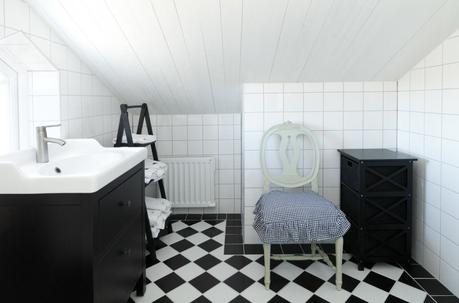 suelo blanco Estilo nórdico marítimo estilo escandinavo decoración en blanco decoración comedores decoración cocinas cocinas nórdicas modernas cocinas abiertas blog decoración nórdica 