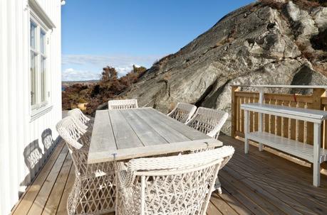 suelo blanco Estilo nórdico marítimo estilo escandinavo decoración en blanco decoración comedores decoración cocinas cocinas nórdicas modernas cocinas abiertas blog decoración nórdica 