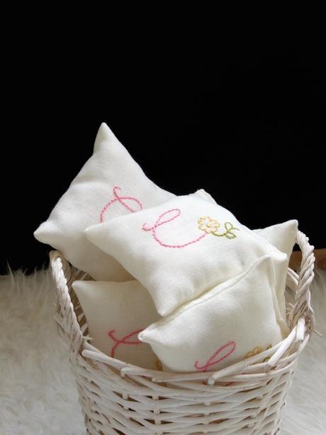 Los saquitos para la primera comunión de Claudia Los saquitos para la primera comunión de Claudia