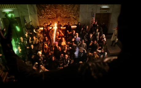 THE FLASH -TEMPORADA 2- THE RUNAWAY DINOSAUR