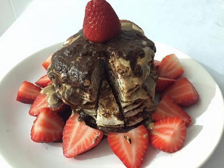 Receta – Tortitas fit con fresas 13177857_1115769811820259_309164753609559406_n