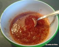 Vasitos de chocolate blanco y fresas