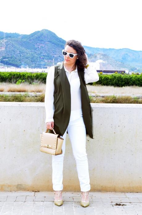 Blanco y caqui_Outfit_Mivestidoazul (5)