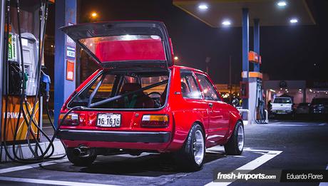 Toyota Starlet KP61 con Kit TRD. Clásicos anchos.