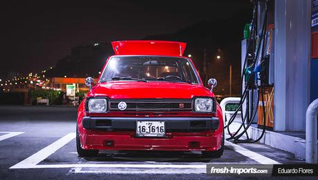 Toyota Starlet KP61 con Kit TRD. Clásicos anchos.