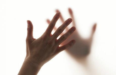 Neuropsicólogos cazando fantasmas: Terapia en espejo para tratar el Síndrome del Miembro Fantasma