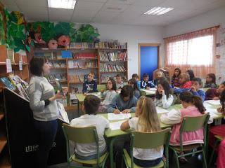 Toma y lee: animación a la lectura