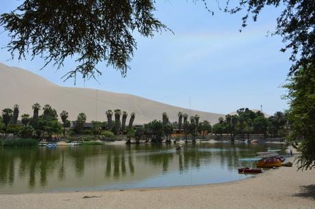 La Laguna de Huacachina en Ica, Perú La Laguna de Huacachina en Ica, Perú