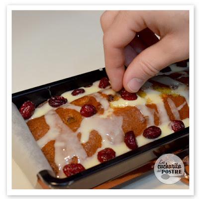 PLUM CAKE DE PASAS Y ARANDANOS / RAISIN AND BLUEBERRY PLUM CAKE