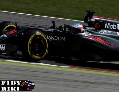 El motor Honda vuelve a fallar y deja a Fernando Alonso fuera de carrera, otra vez
