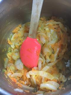 Calamares Con Salsa De Cebolla Y Vino