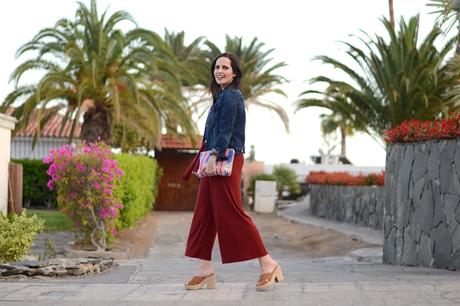 culotte-and-denim-jacket-outfit-street-style