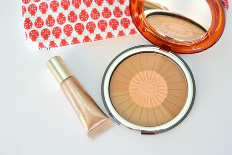 CONSIGUE UN BRONCEADO LUMINOSO ESTE VERANO CON CLARINS.