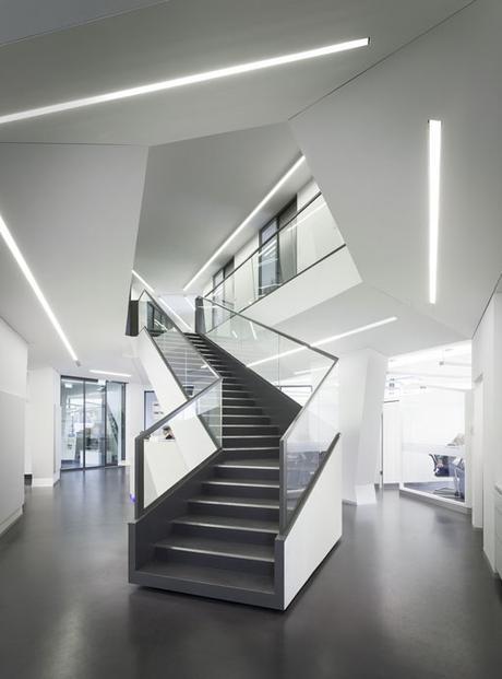 EDIFICIO DE OFICINAS SONNENHOF DE J. MAYER. H. ARCHITECTS EN ALEMANIA Sonnenhof - J Mayer