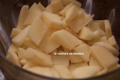 TORTILLA ESPAÑOLA CON CEBOLLA Y CALABACIN