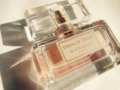 Dahlia Divin eau de toilette, el mito continúa.