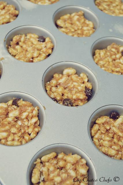 Petit fours de chocolate, arroz inflado y coco tostado