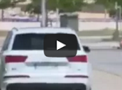 Adolescentes escupen carro Modrid