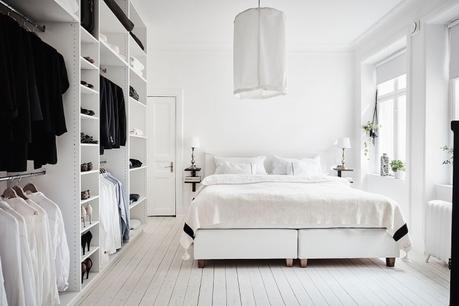 Lámpara de plumas en la cocina Eos Lampshade VITA diseño interiores decoración interiores decoración cocinas cocinas nórdicas cocinas modernas cocinas grandes blancas blog decoración nórdica 