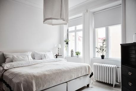 Lámpara de plumas en la cocina Eos Lampshade VITA diseño interiores decoración interiores decoración cocinas cocinas nórdicas cocinas modernas cocinas grandes blancas blog decoración nórdica 