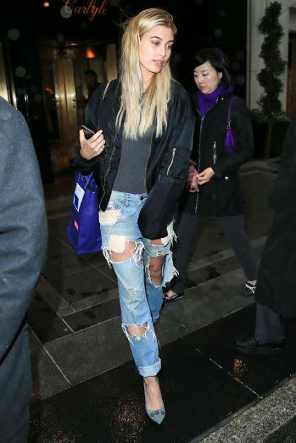 Hailey Baldwin destroyed jeans