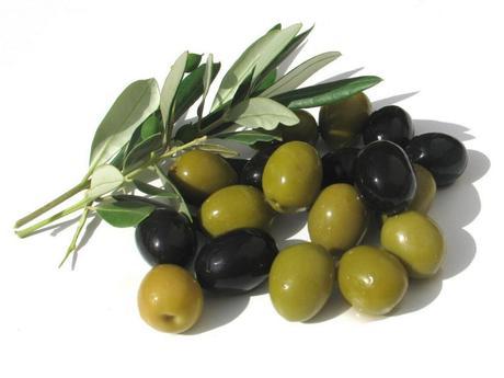 Súper smothies verdes con olivas y verduras