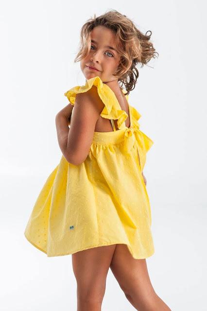 40 VESTIDOS CON LA ESPALDA AL AIRE