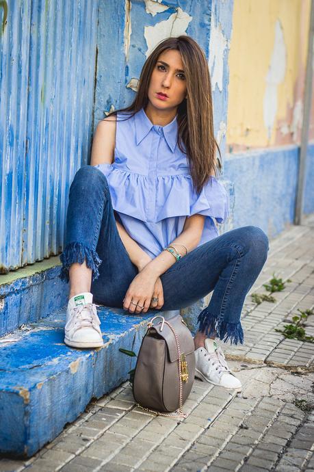LIGHT BLUE ON DENIM BLUE LIGHT BLUE ON DENIM BLUE