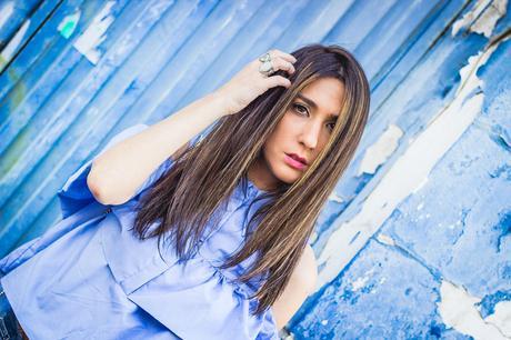 LIGHT BLUE ON DENIM BLUE LIGHT BLUE ON DENIM BLUE