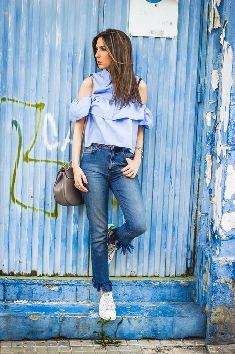 LIGHT BLUE ON DENIM BLUE LIGHT BLUE ON DENIM BLUE