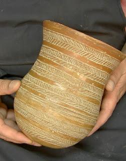 Réplicas de vasos campaniformes.