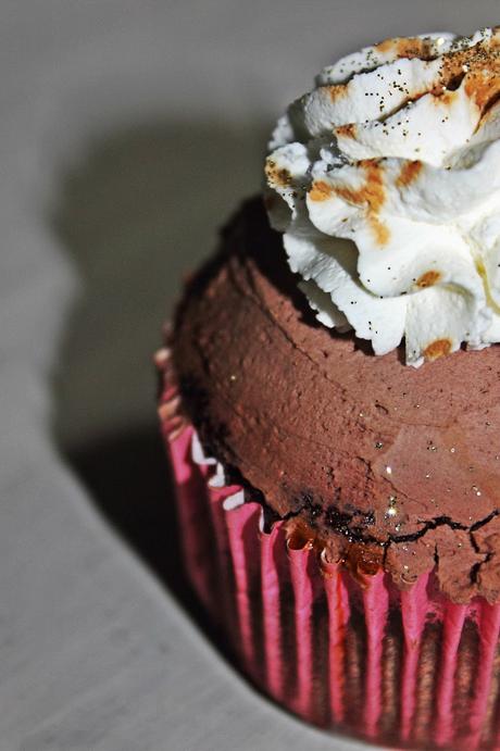 CUPCAKES DE REMOLACHA CON CHOCOLATE Y CREMA DE MASCARPONE