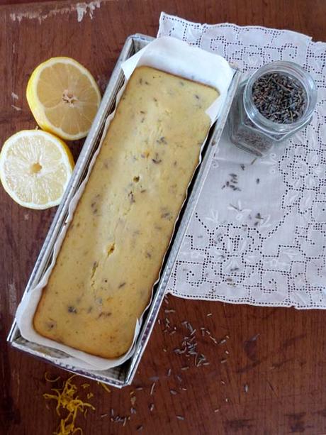 budín de limón y lavanda | perfumado por doquier