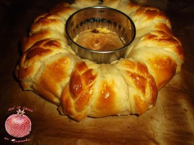 Corona rellena salada