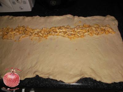 Corona rellena salada