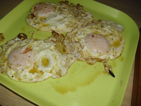 HUEVOS ROTOS AL ESTILO DE LA COCINITA DE AROA
