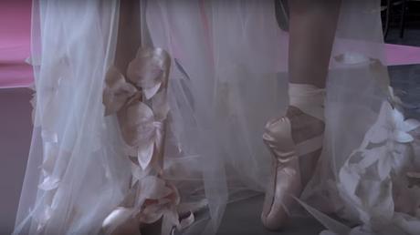 En pointe. Wedding dress