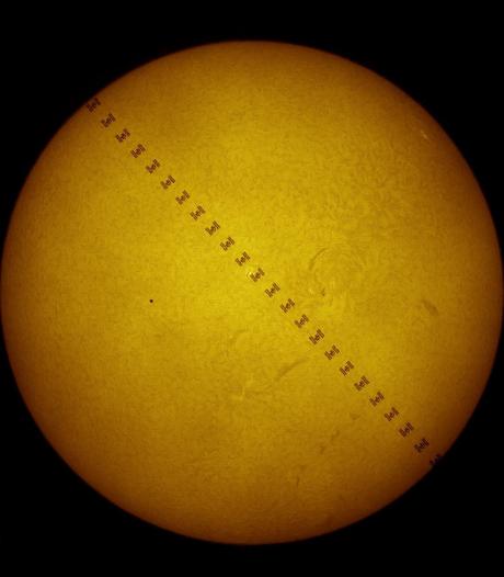 La ISS y Mercurio transitando el Sol