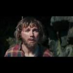 Pedos y erecciones en el trailer de SWISS ARMY MAN con Paul Dano y Daniel Radcliffe