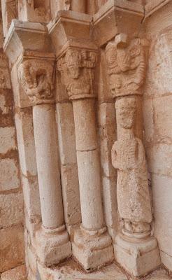 Burgos (Revilla Cabriada) IGLESIA DE SANTA ELENA