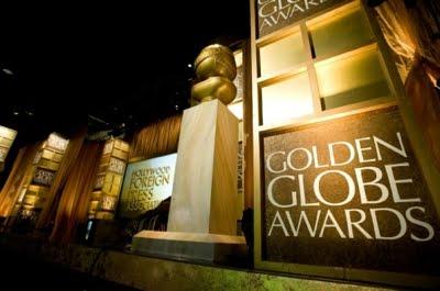 Jennifer López y Robert Pattinson: Presentadores en los Globos de Oro