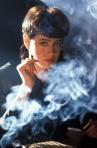 Rachel de Blade Runner fumando