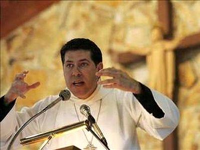 Ex sacerdote Cutié denuncia en un libro la hipocresía sexual de la jerarquía católica