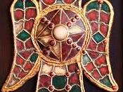 Águila visigoda. med: 31x51x3