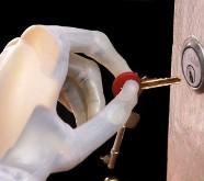 hombre máquina KeyILIMB-796744.jpg