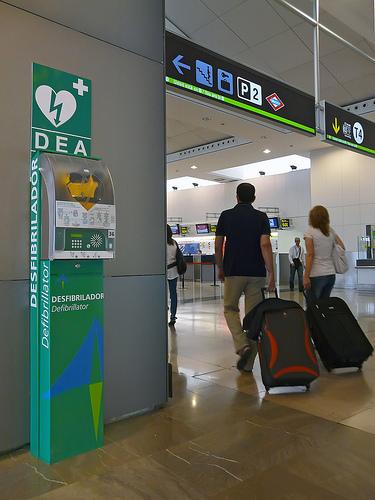 USO E INSTALACIÓN DE DESFIBRILADORES SEMIAUTOMÁTICOS: IMPORTANTES MODIFICACIONES LEGISLATIVAS EN EUZKADI Y CATALUÑA