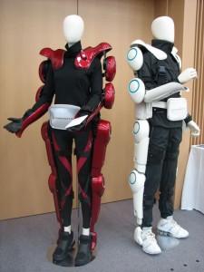 Demostracion del Robot Suit HAL en el CES 2011