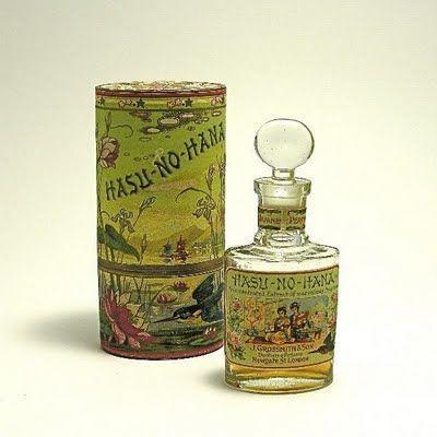 1888 : Hasu–No–Hana de Grossmith London
