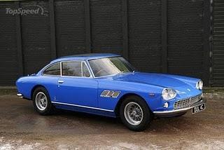 El primer automóvil de John Lennon Ferrari 330 GT 2 +2  1965